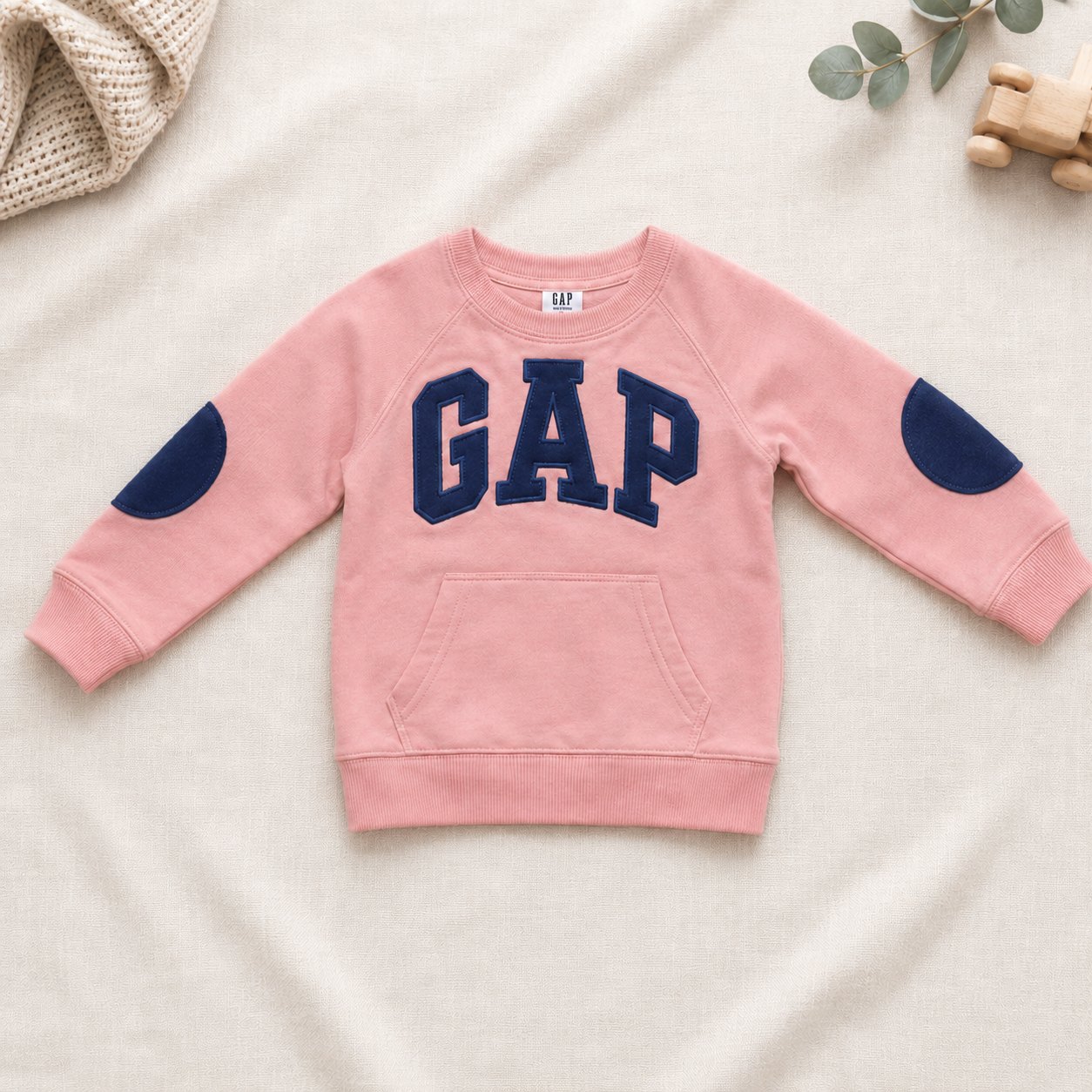 Buso GAP rosado cuellos redondos - Camisas, Busos y Chaquetas.